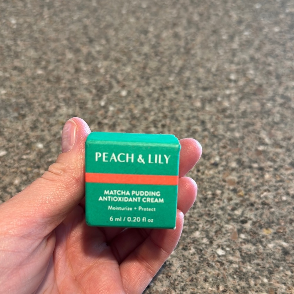 New peach and lily matcha pudding antioxidant cream